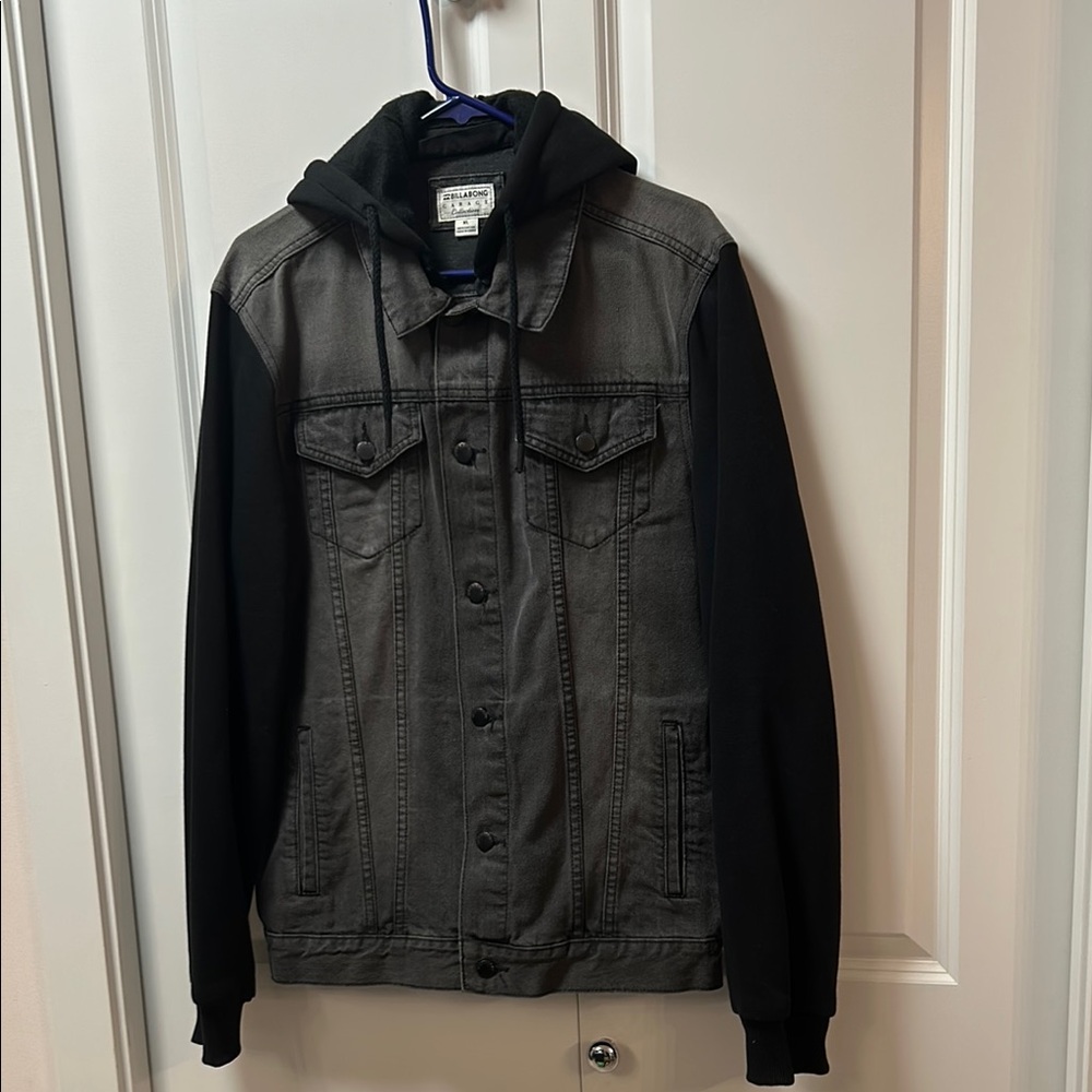Billabong Black and Gray Lightweight Shirt Jacket